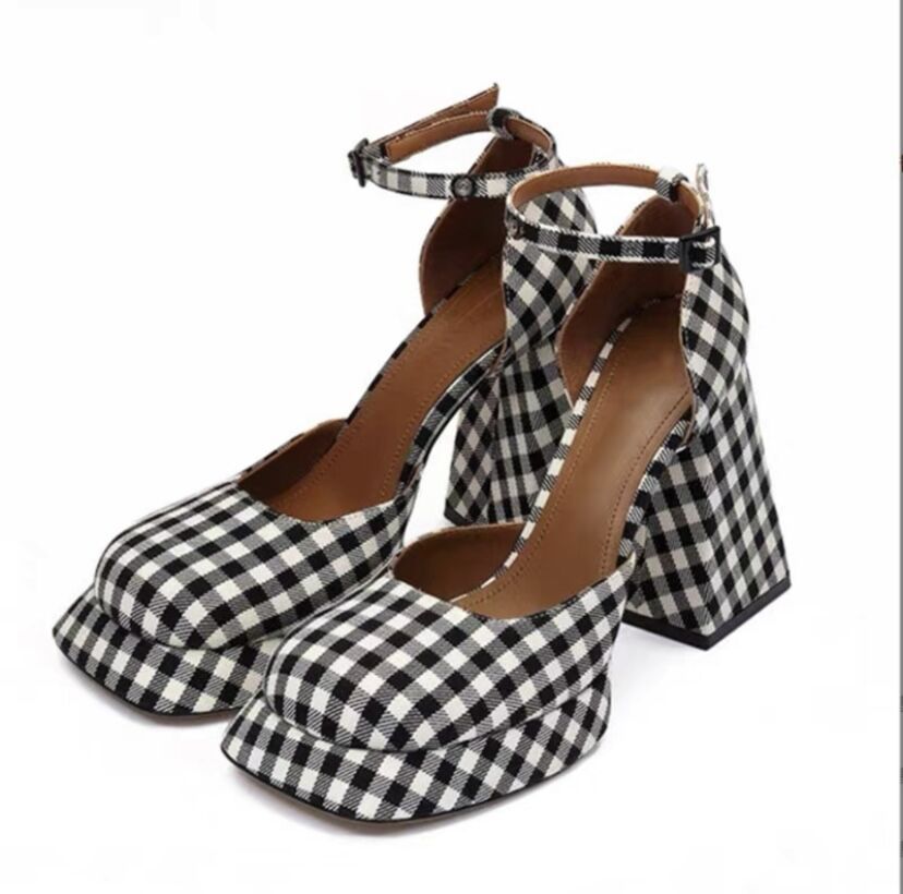 Vintage Platform Mary Jane Shoes – Chunky Heel With Comfortable Rubber Sole