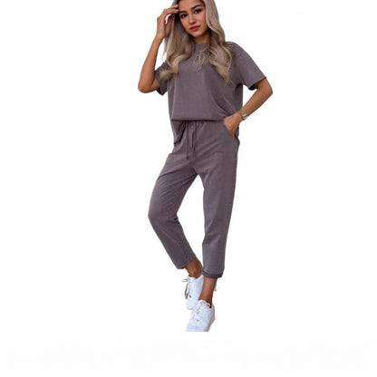 Casual Cropped Pants Set - Women's Two Piece Outfit With Pocket Detail