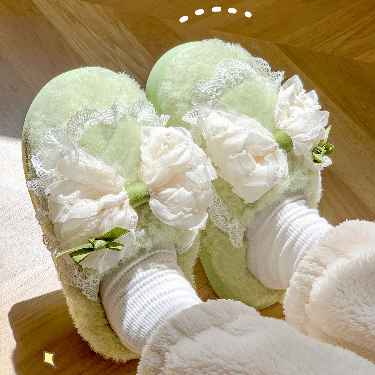 Plush Slippers – Warm Indoor Slippers With Soft Artificial Insoles