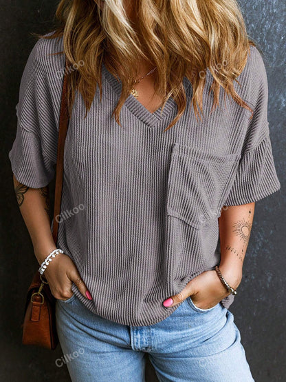 Two-Tone Pullover Top - Women's Summer V-Neck Blouse With Pocket
