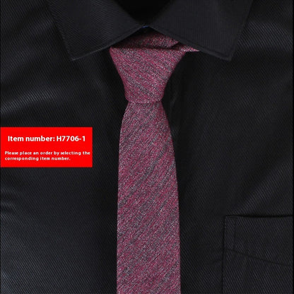 Slim 6cm cotton tie in maroon with gray accents on black dress shirt for business and wedding