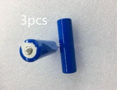 Three blue cylindrical batteries on a gray surface with white text '3pcs'