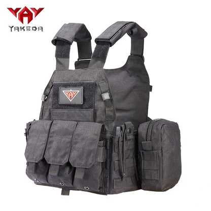 Black tactical vest with triple front pouches, side zipper pouch, adjustable straps, Yakeda logo